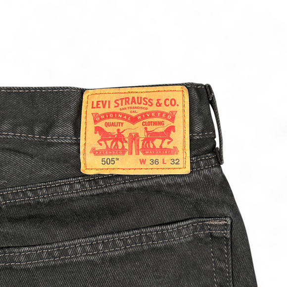 Levis Jeans Mens 36x32 Black Regular Fit Straight Leg Classic Cotton Denim - Picture 8 of 10